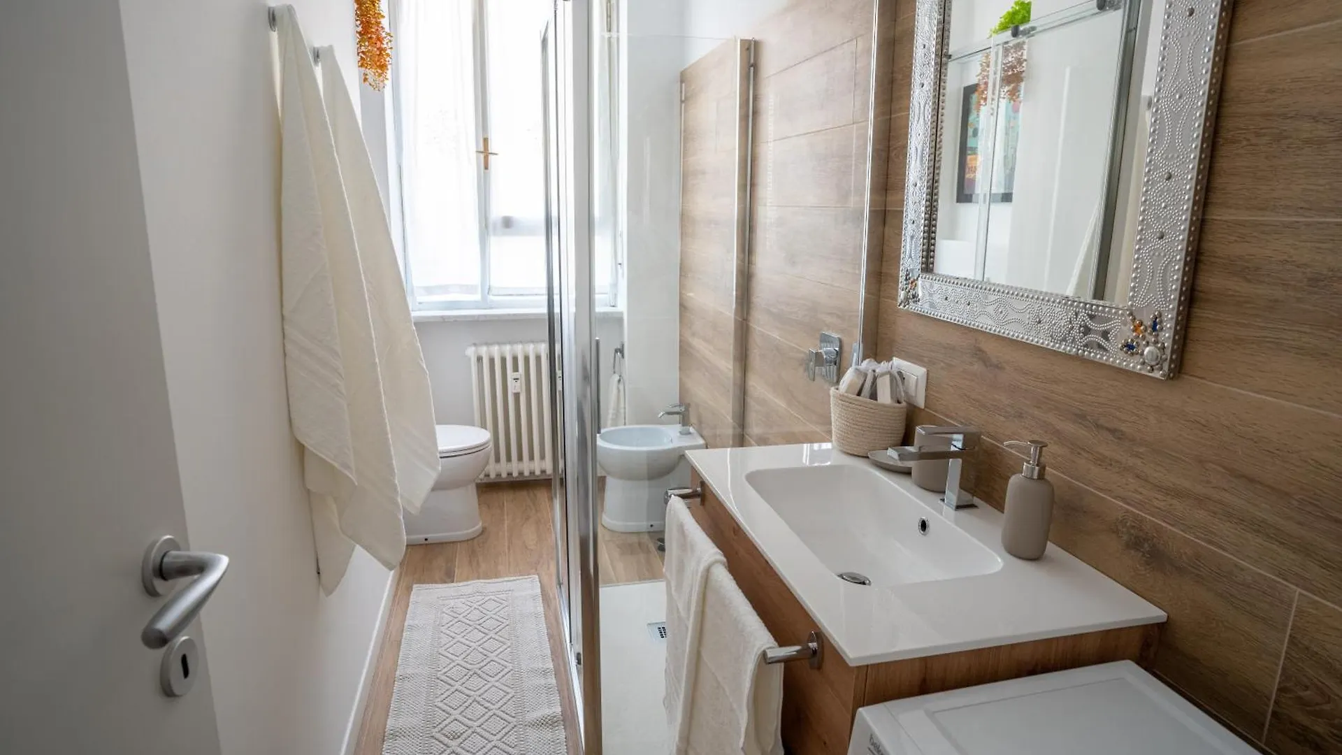 Daire Suite Mont Noir Milano İtalya